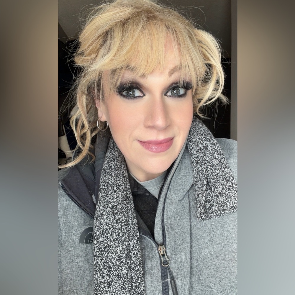 Meet your Posher, DesRae!